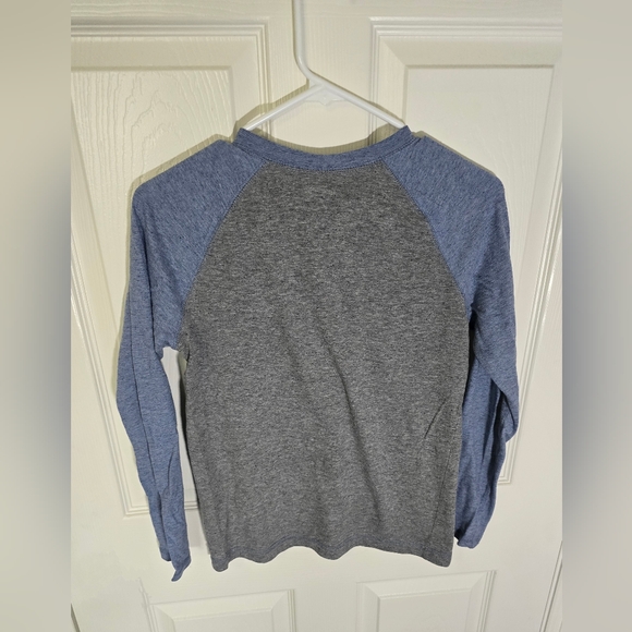 Arizona Jean Co Gray and Blue Henley Shirt - Picture 9 of 10
